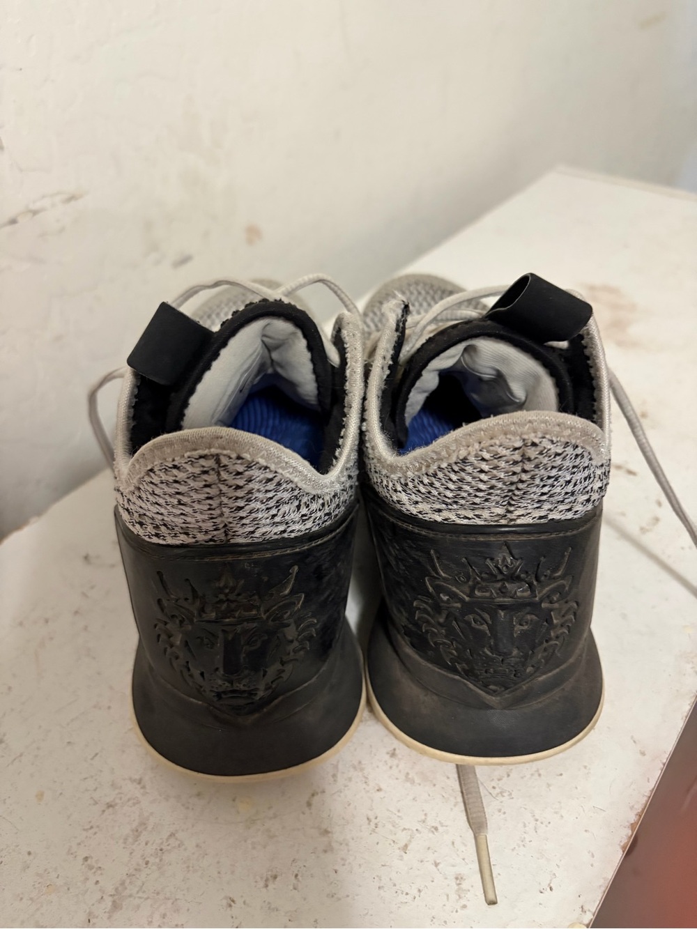 Nike Men's Black and Gray Athletic Shoes